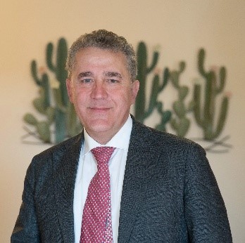 Dr. Giacomo Manzana